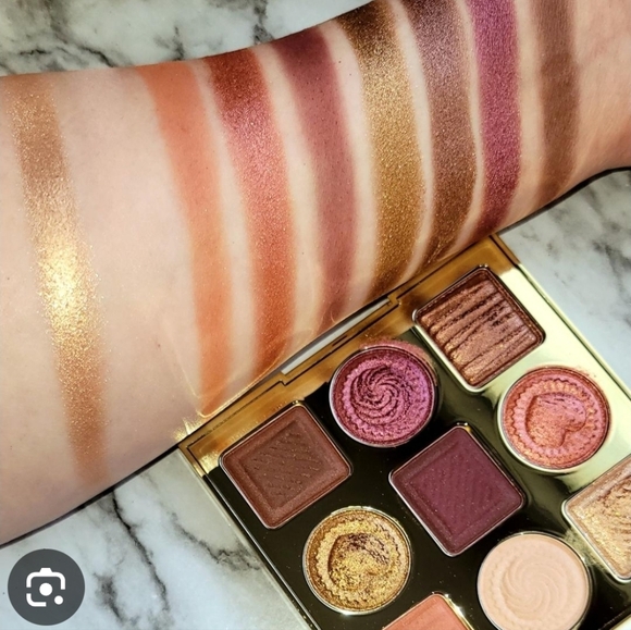 Tarte Sweet Cravings Champagne And Burgundy Eyeshadow Palette 9 Quality Shades - Picture 8 of 16